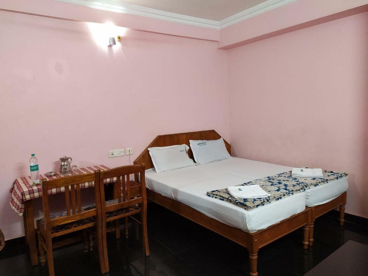 Manjalikulam Tourist Home 特里凡得琅 外观 照片