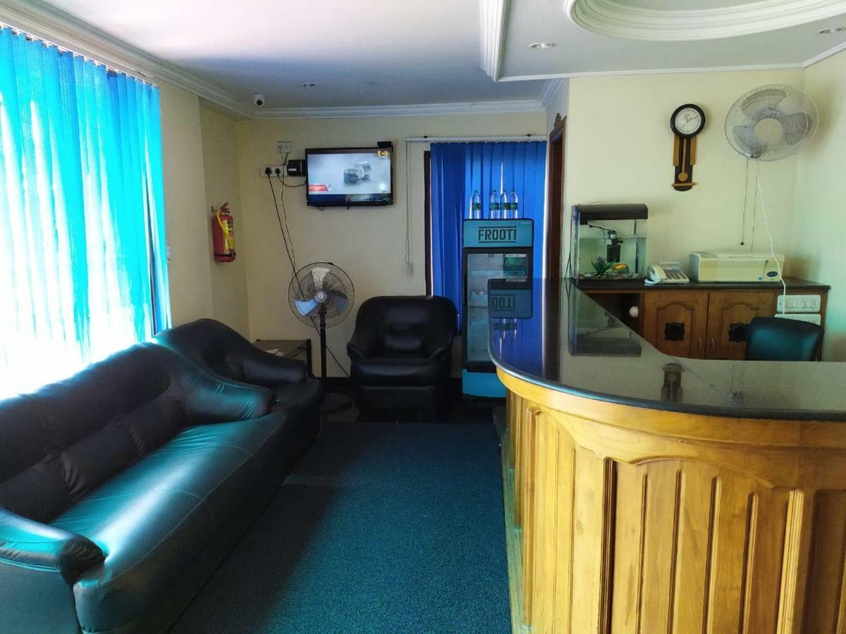 Manjalikulam Tourist Home 特里凡得琅 外观 照片