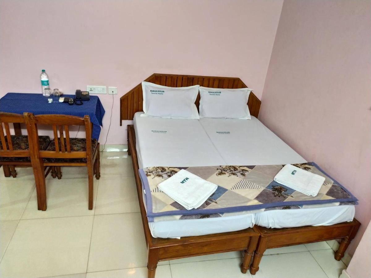 Manjalikulam Tourist Home 特里凡得琅 外观 照片